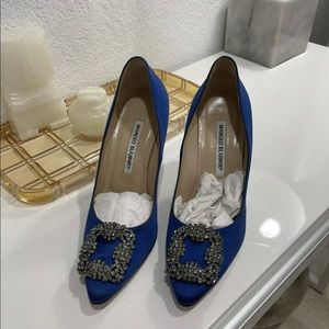 Manolo Blahnik Hangisi 36.5 EUC
